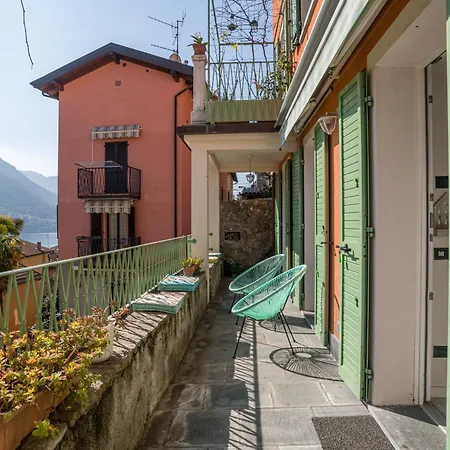 Con Vista Di E Parcheggio Incluso